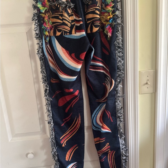 Stylish Multicolor Skirt with Fringe Detail - Picture 3 of 4